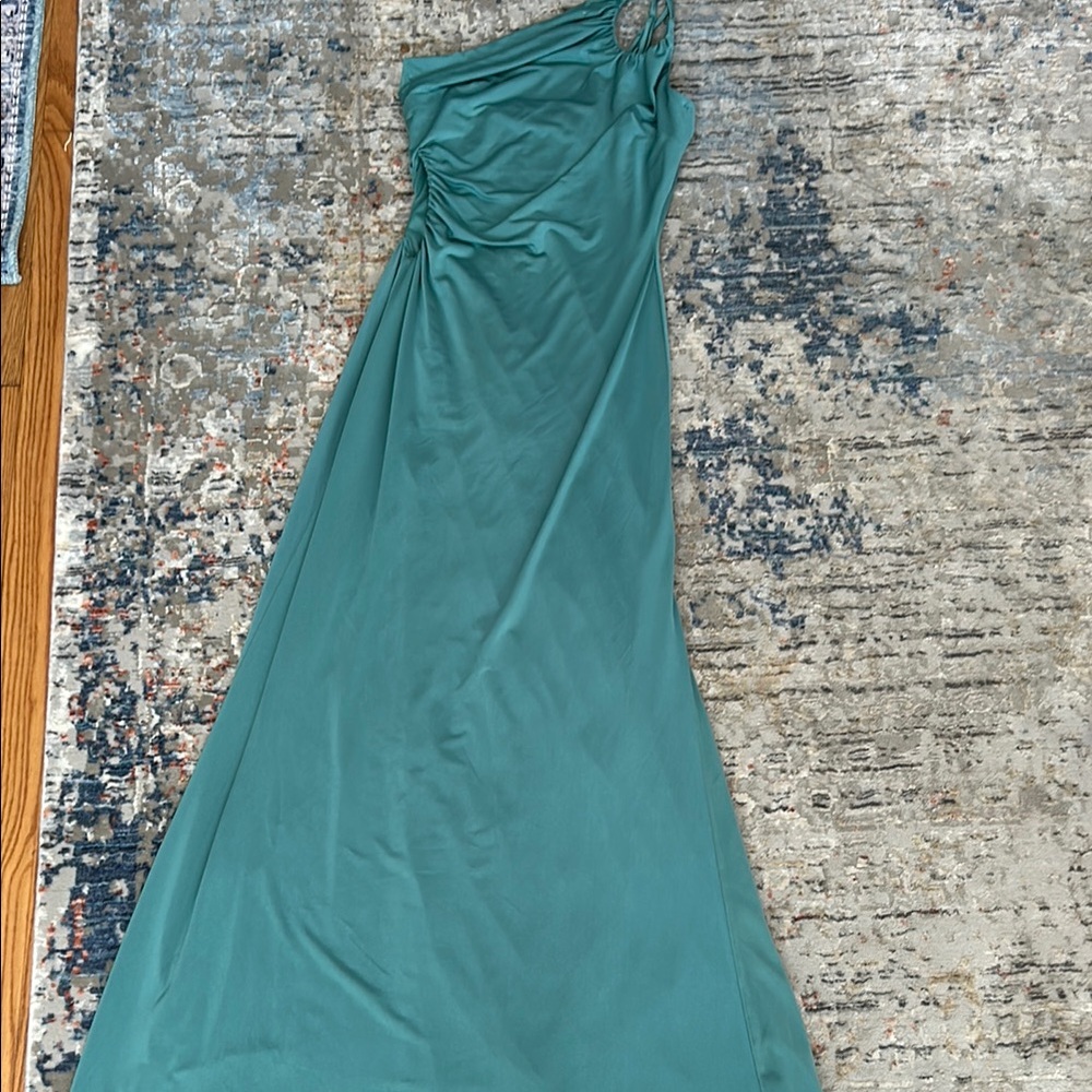 Elegant Teal One-Shoulder Gown